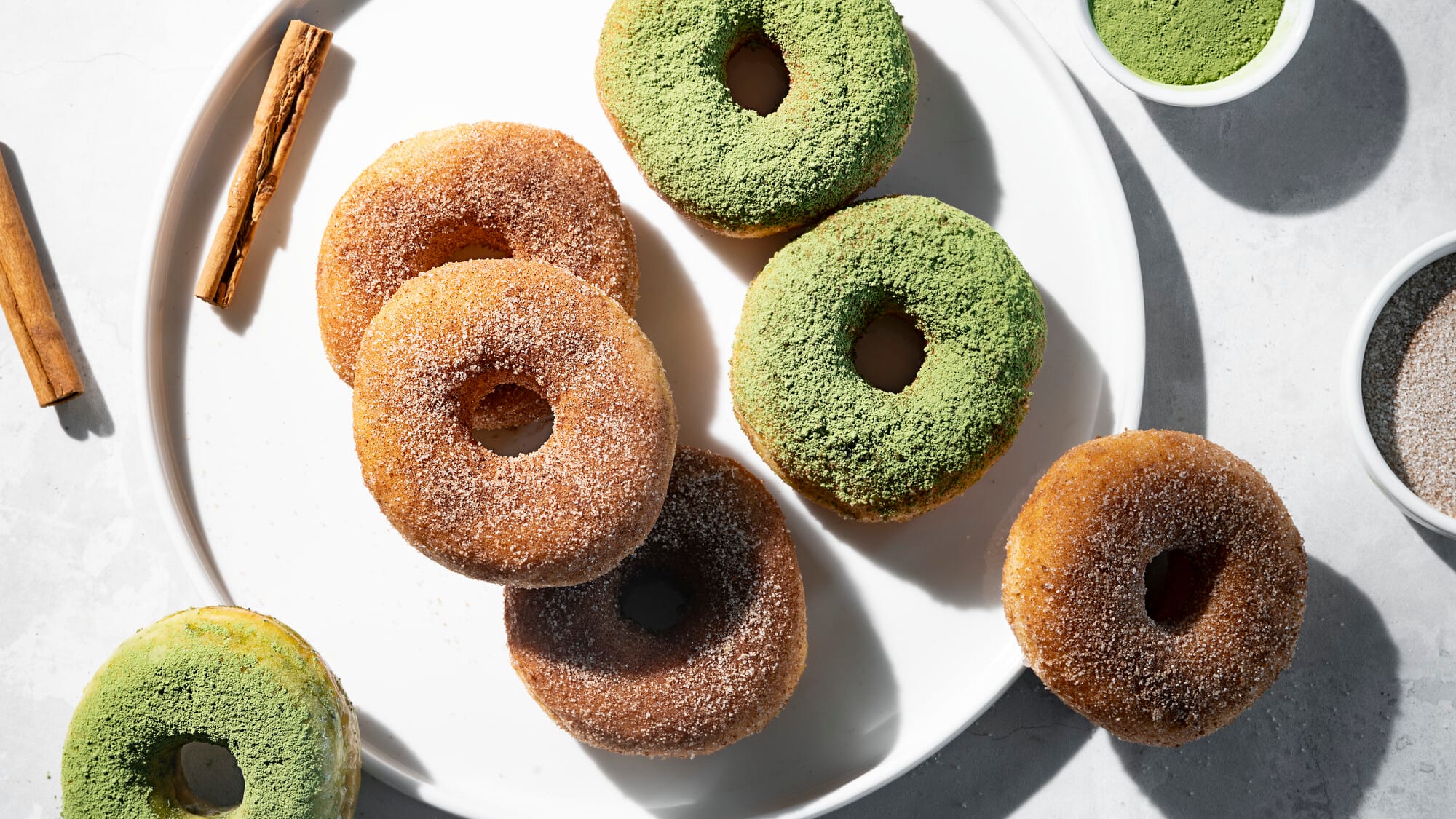 Donuts à la cannelle et au matcha.jpg